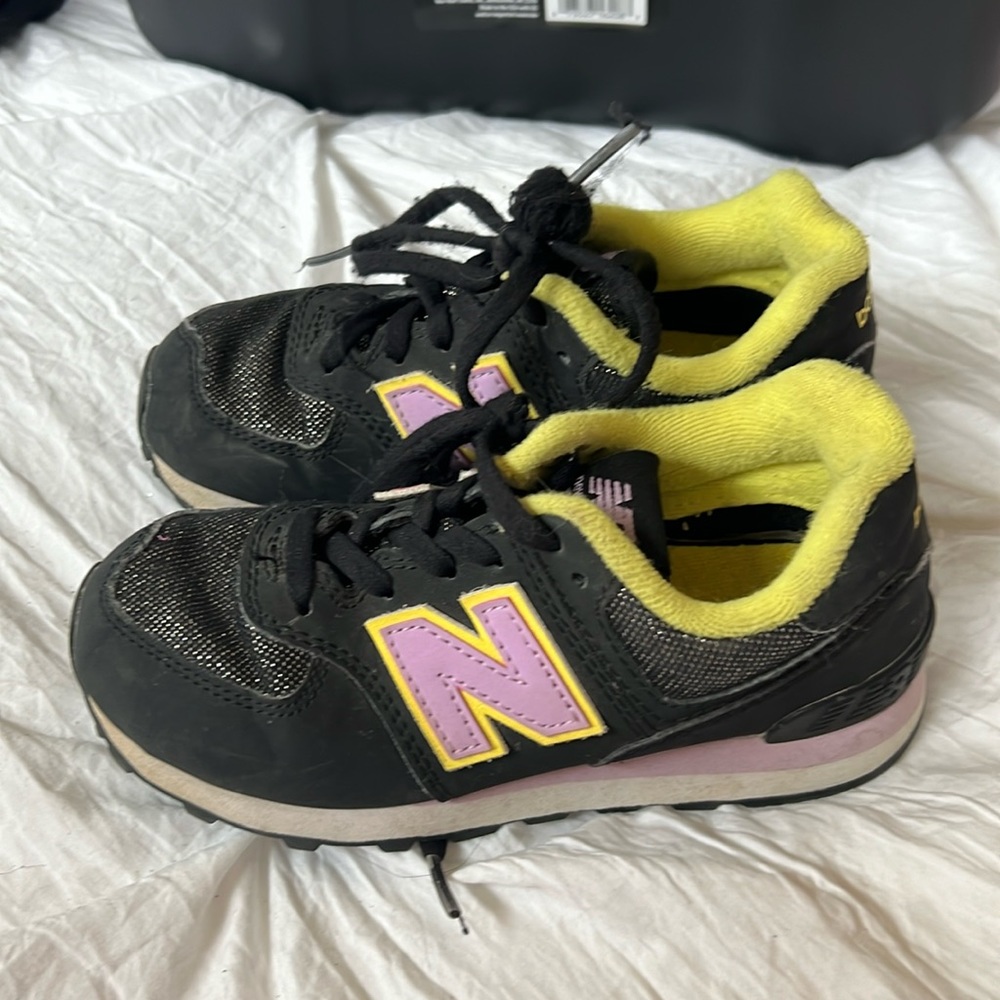 Super cute girls new balance shoes size 11